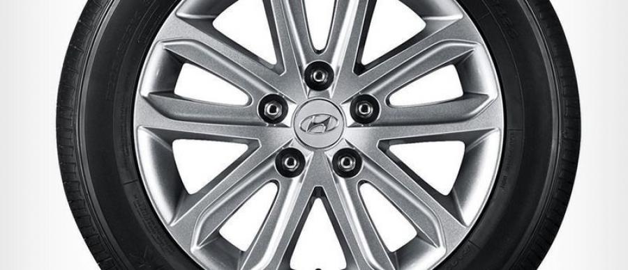  Hyundai Avante 2014 года  (фото 17 из 24)